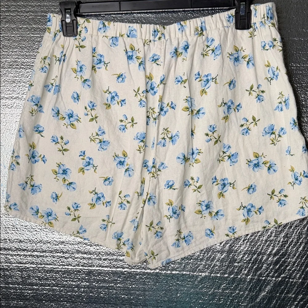 Old Navy Blue Floral Women's Skorts